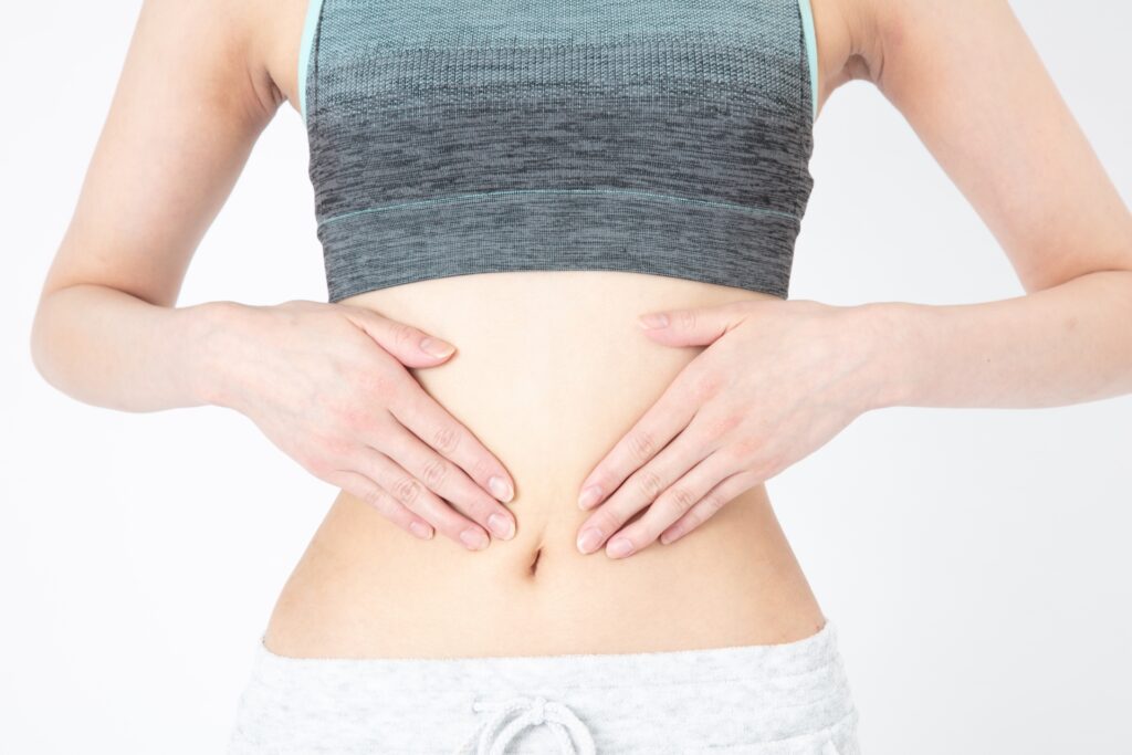 お腹の妊娠線は自然に消える？