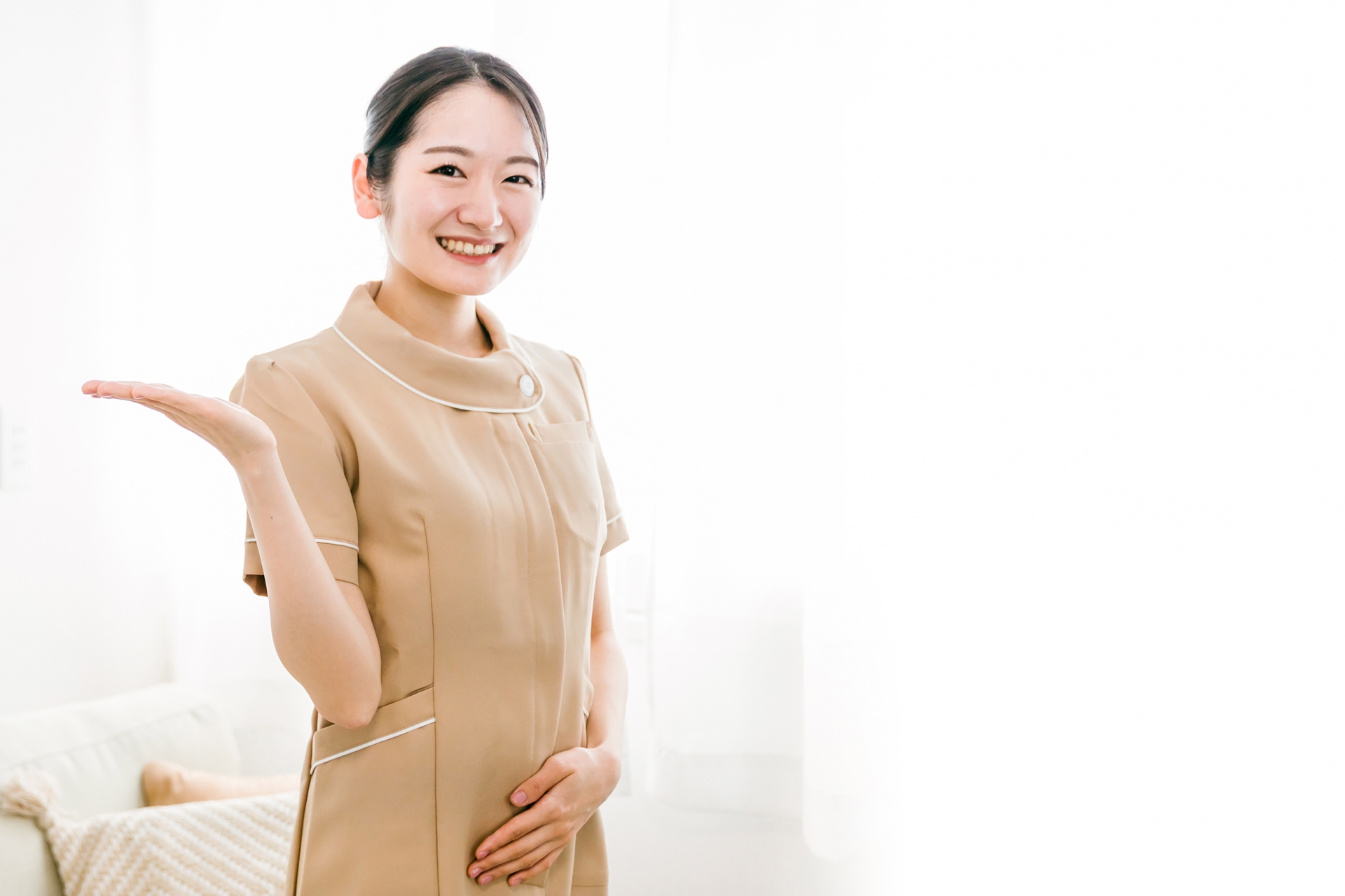 アートメイクで妊娠線を改善する3つのメリット・デメリット｜他の改善方法も合わせて解説